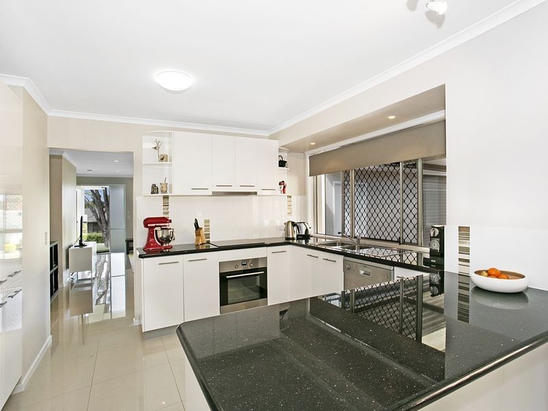 40 Ashford Road, Helensvale QLD 4212