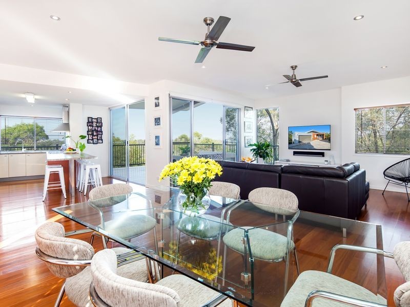 45 Crestridge Crescent, Oxenford QLD 4210