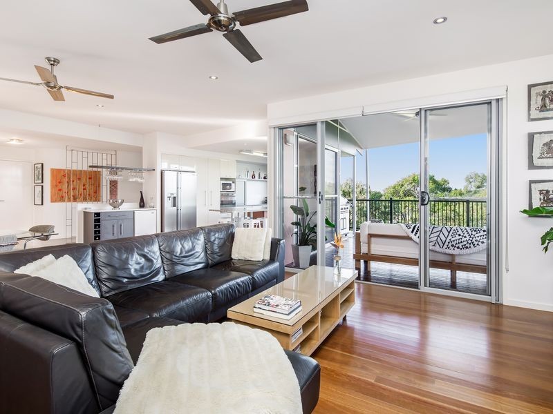 45 Crestridge Crescent, Oxenford QLD 4210