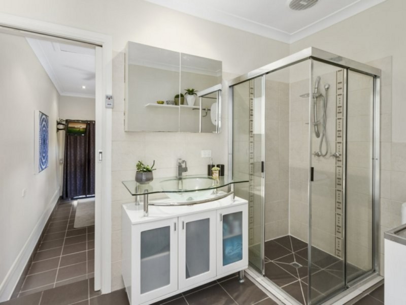 121 Discovery Drive, Helensvale QLD 4212