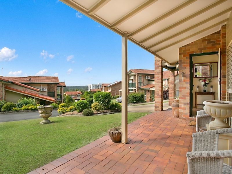 13/2 Doyalson Place, Helensvale QLD 4212