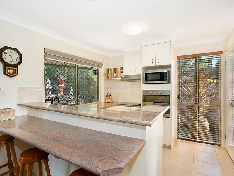 13/2 Doyalson Place, Helensvale QLD 4212