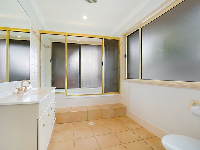 173 Monterey Keys Drive, Helensvale QLD 4212