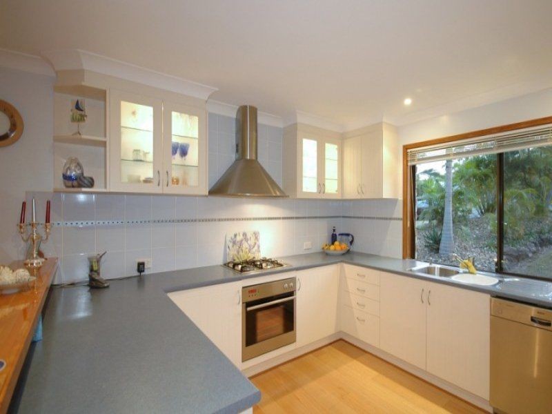 13 Leura Place, Helensvale QLD 4212