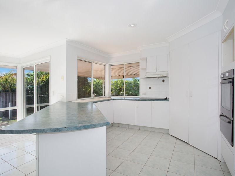 1 Dalby Court, Helensvale QLD 4212