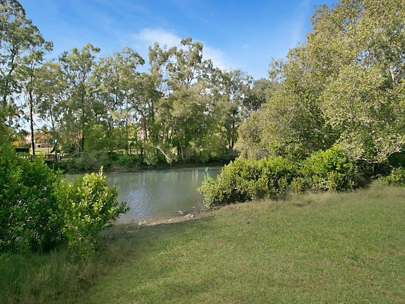 35 Trade Winds Drive, Helensvale QLD 4212