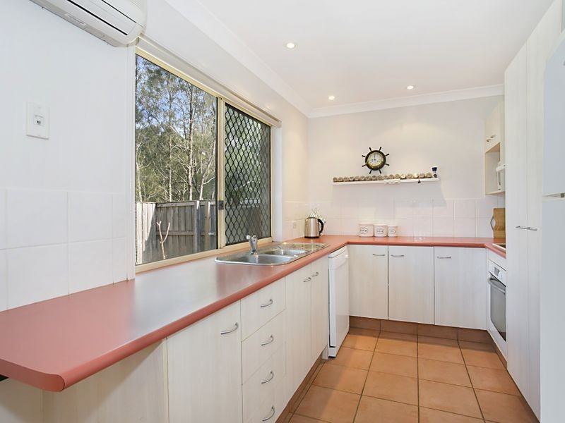 35 Trade Winds Drive, Helensvale QLD 4212