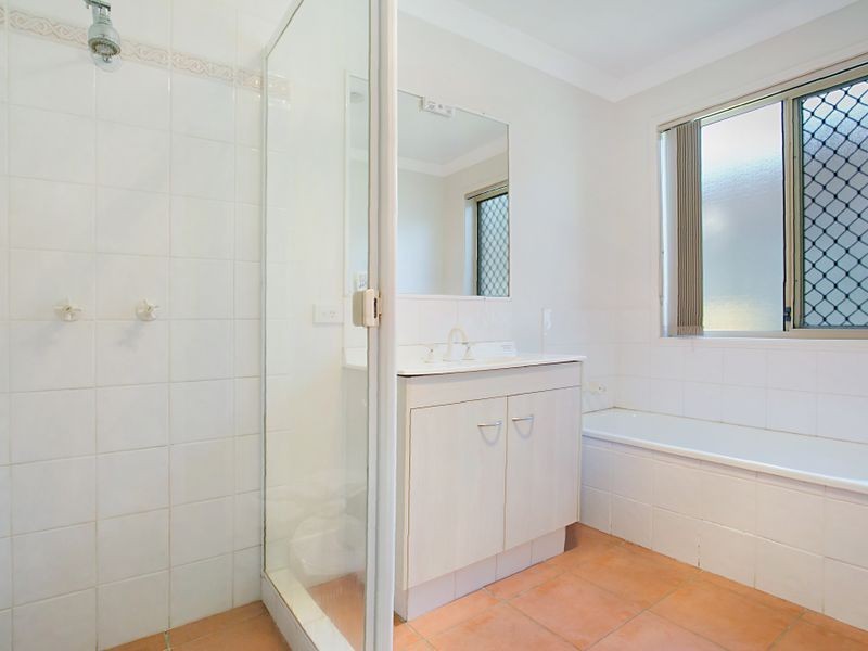 35 Trade Winds Drive, Helensvale QLD 4212