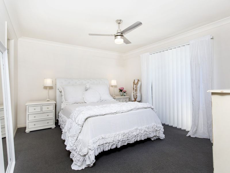 9 Kaplan Street, Oxenford QLD 4210