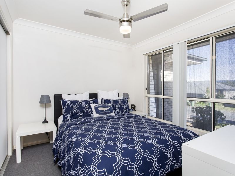 9 Kaplan Street, Oxenford QLD 4210