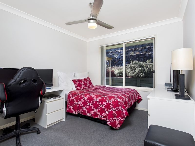 9 Kaplan Street, Oxenford QLD 4210