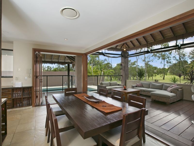 19 Torquay Place, Arundel QLD 4214