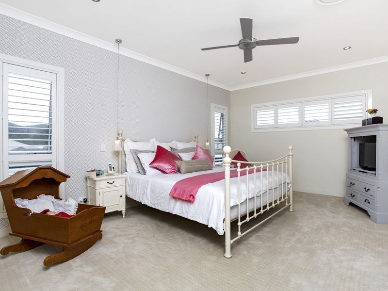 9 Captain Hope Avenue, Maudsland QLD 4210