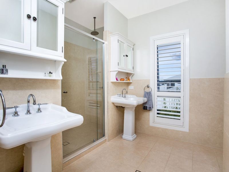 9 Captain Hope Avenue, Maudsland QLD 4210