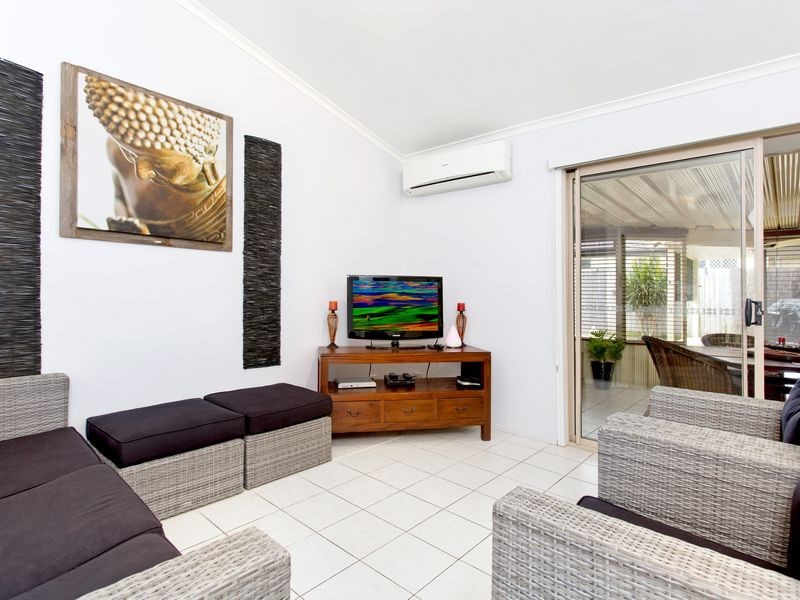 48 Cootharaba Drive, Helensvale QLD 4212