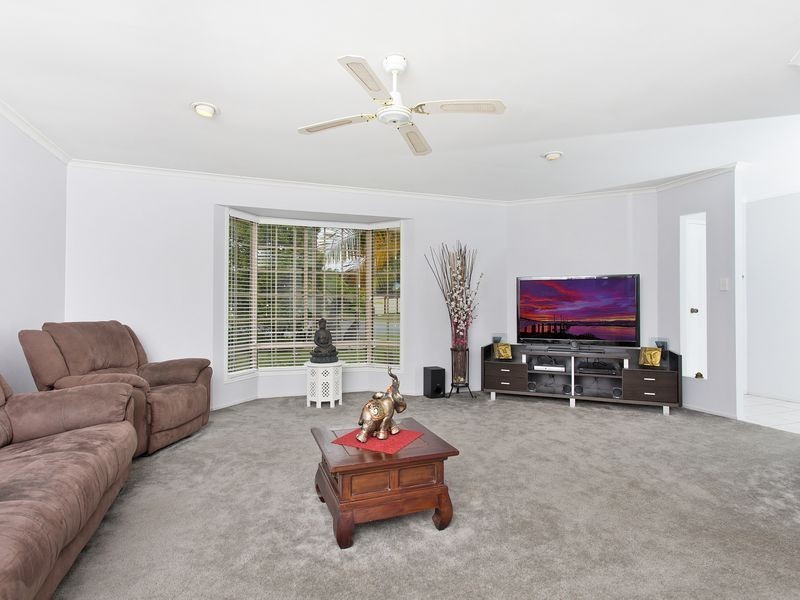 48 Cootharaba Drive, Helensvale QLD 4212