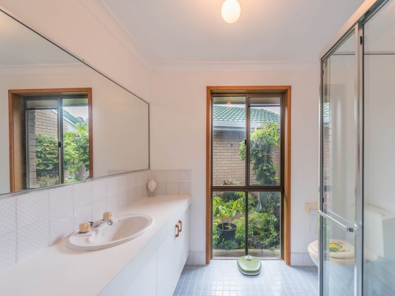 10 Tanunda Drive, Helensvale QLD 4212