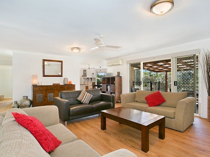 27 Boreen Court, Helensvale QLD 4212