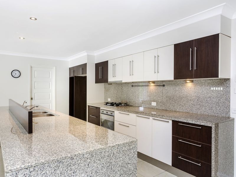 38 Eastern Court, Helensvale QLD 4212