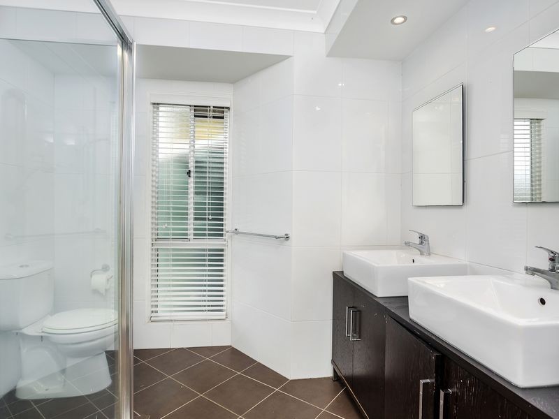 38 Eastern Court, Helensvale QLD 4212