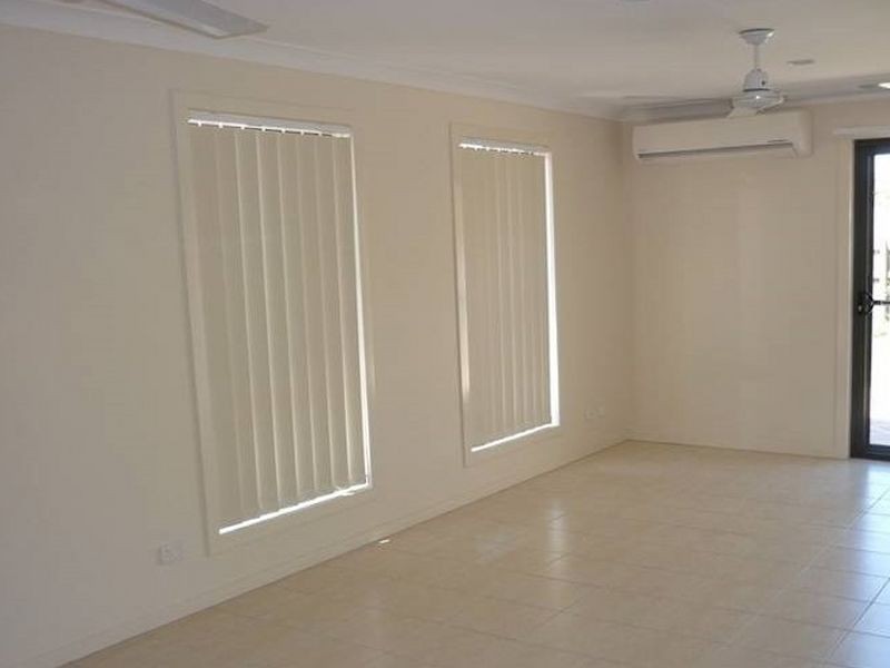 1/13 Bailer Street, Coomera QLD 4209