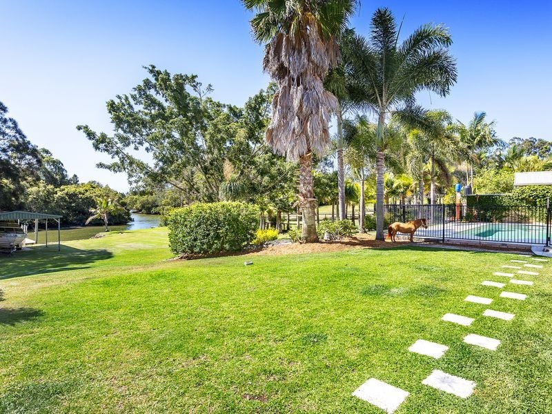 9 Gwydir Court, Helensvale QLD 4212