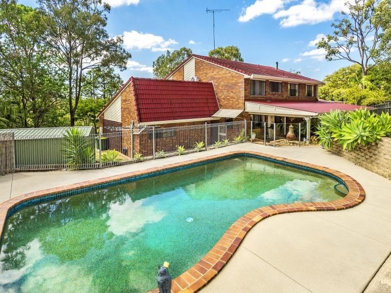 24 Camden Court, Helensvale QLD 4212