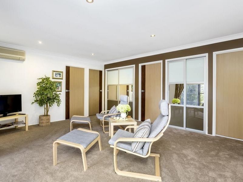 24 Camden Court, Helensvale QLD 4212