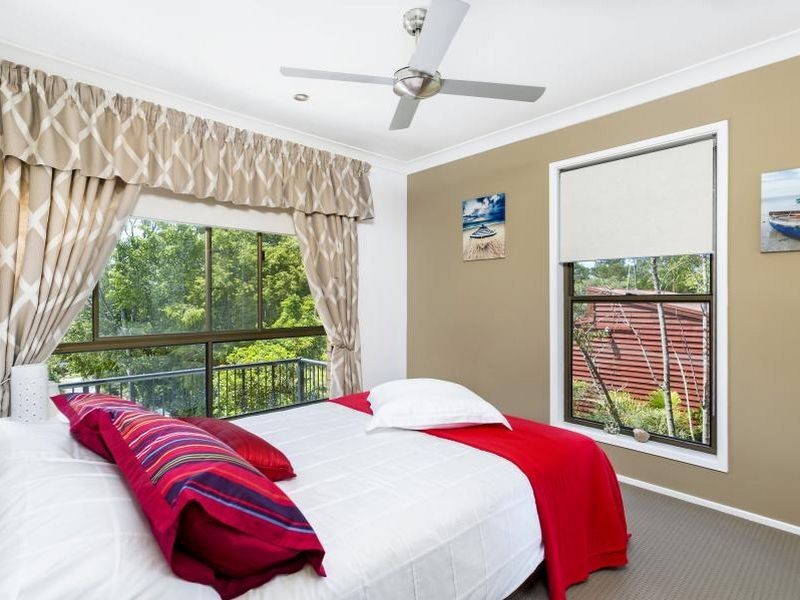 24 Camden Court, Helensvale QLD 4212