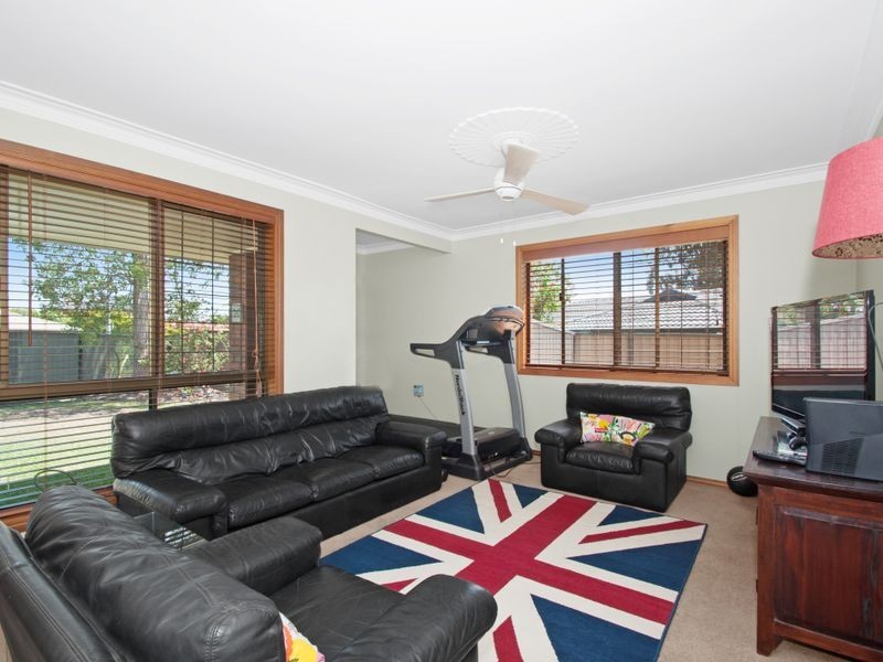 88 Parkes Drive, Helensvale QLD 4212