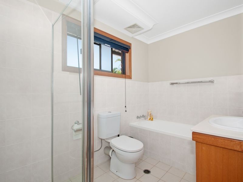 88 Parkes Drive, Helensvale QLD 4212