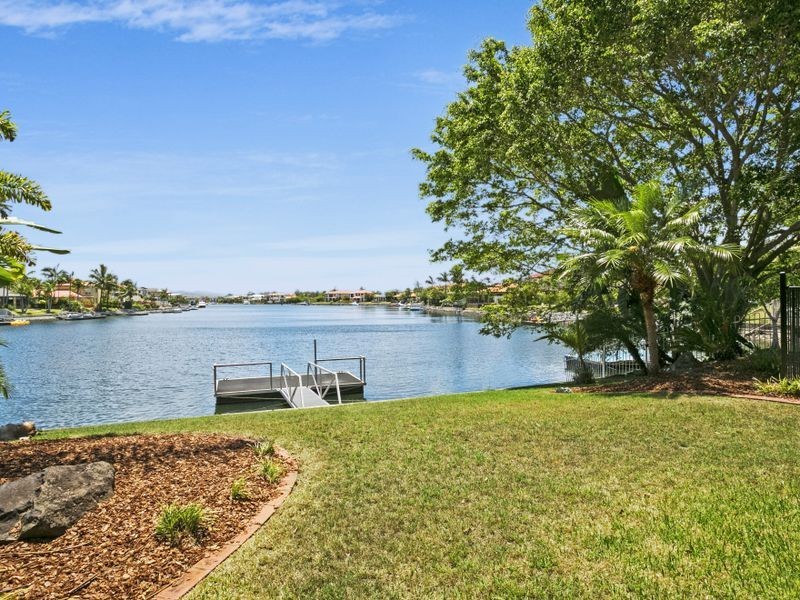 5 Oyster Cove Promenade, Helensvale QLD 4212