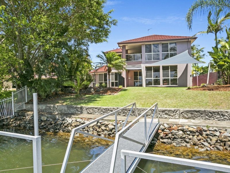 5 Oyster Cove Promenade, Helensvale QLD 4212