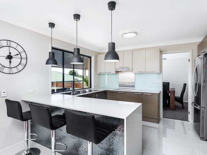 3 Lismore Drive, Helensvale QLD 4212