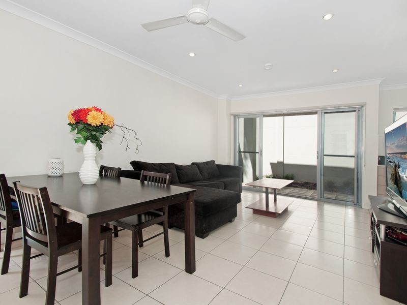 10/26 Careel Close, Helensvale QLD 4212