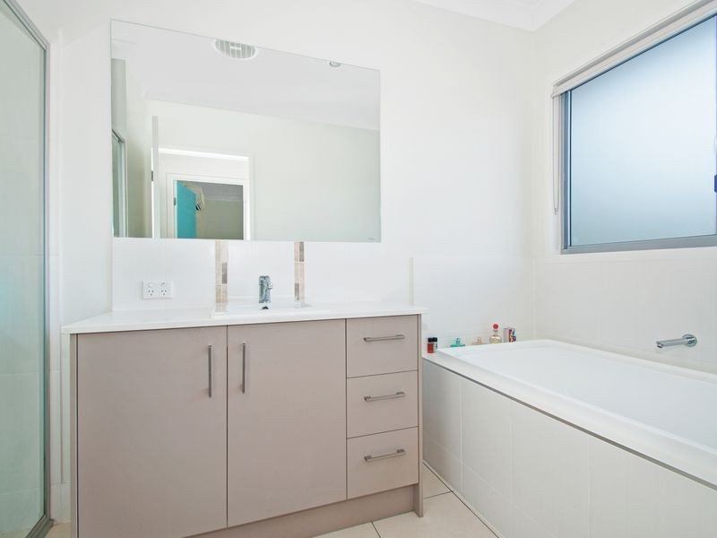 10/26 Careel Close, Helensvale QLD 4212