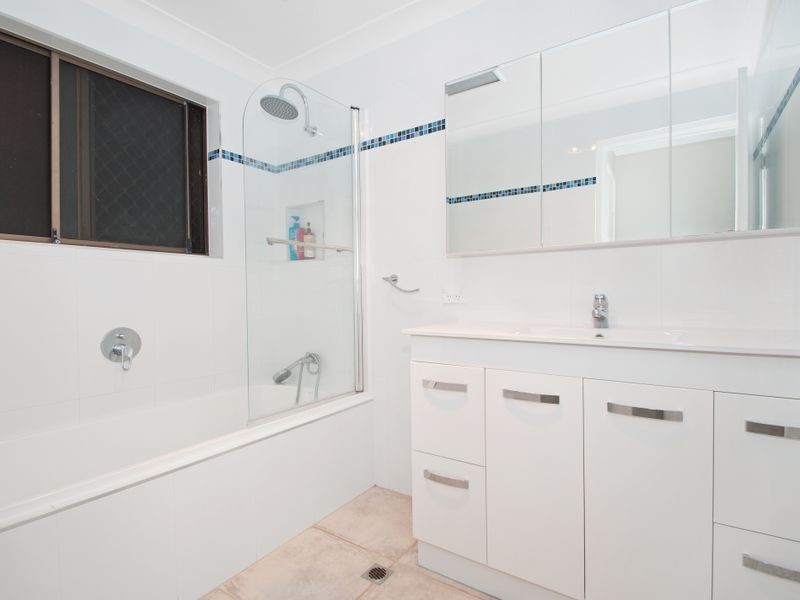 57 Tamworth Drive, Helensvale QLD 4212