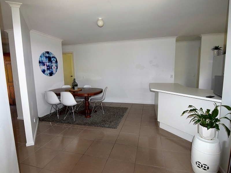 42 Studio Drive, Oxenford QLD 4210