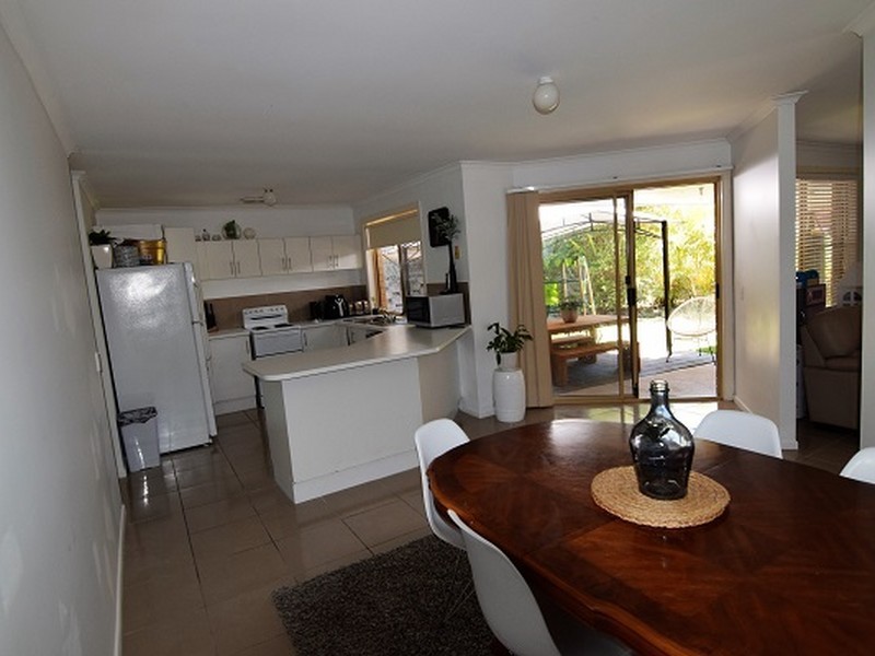 42 Studio Drive, Oxenford QLD 4210