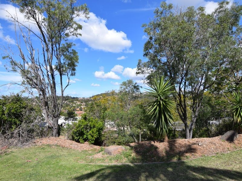 44 Broadway Drive, Oxenford QLD 4210