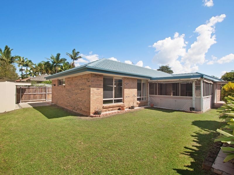 24 Bexley Place, Helensvale QLD 4212