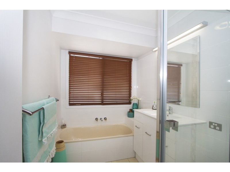 14 Gatton Court, Helensvale QLD 4212