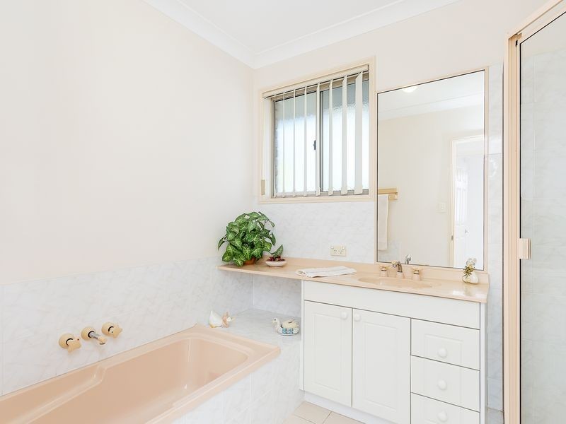 26 Erindale Court, Helensvale QLD 4212