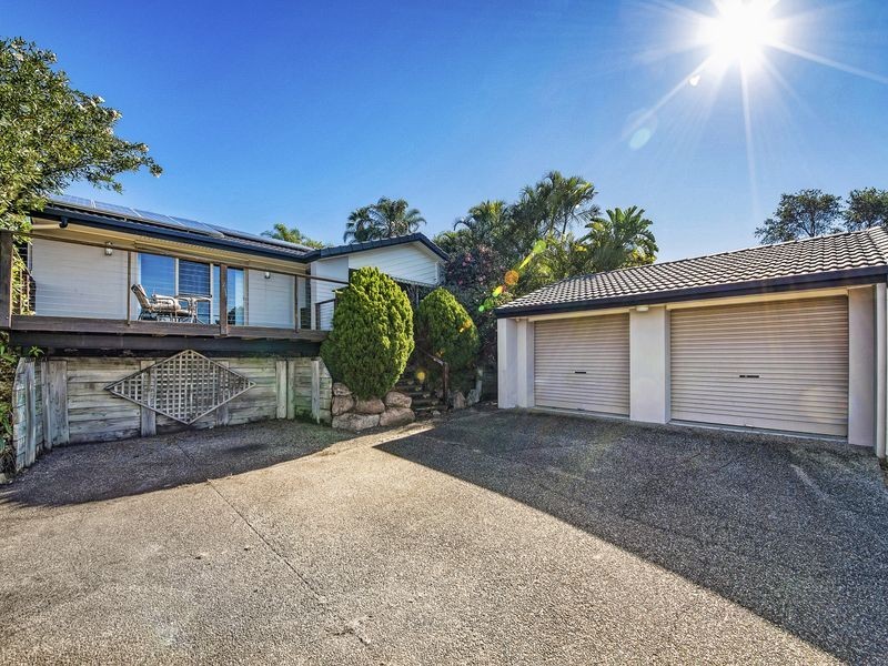 18 Tanunda Drive, Helensvale QLD 4212