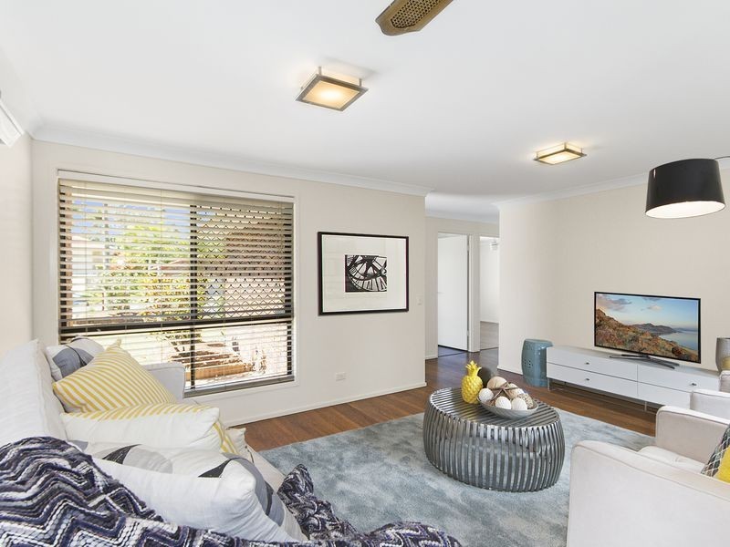 10 Latrobe Avenue, Helensvale QLD 4212