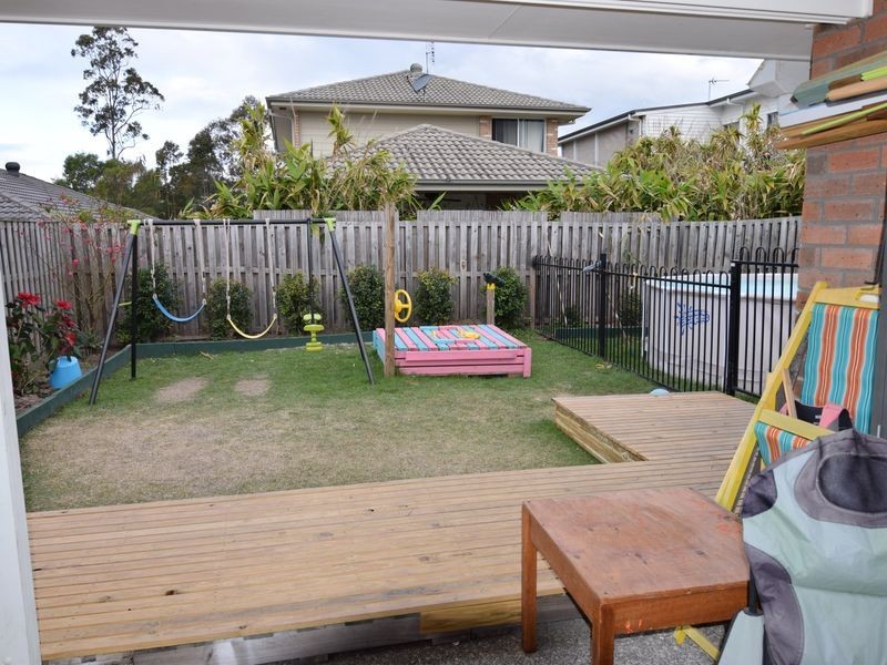 16 Starkey Street, Pacific Pines QLD 4211