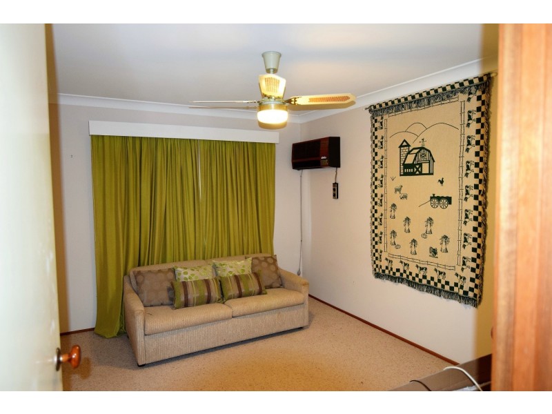 10 Cadell Drive, Helensvale QLD 4212