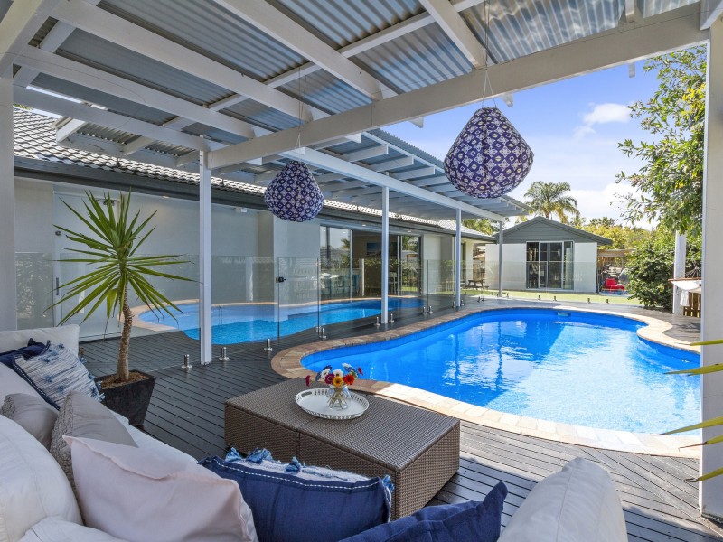 10 Tanunda Drive, Helensvale QLD 4212