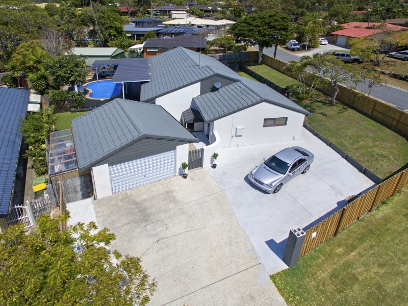 10 Tanunda Drive, Helensvale QLD 4212