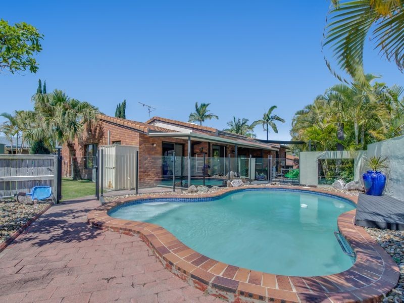 13 Latrobe Avenue, Helensvale QLD 4212